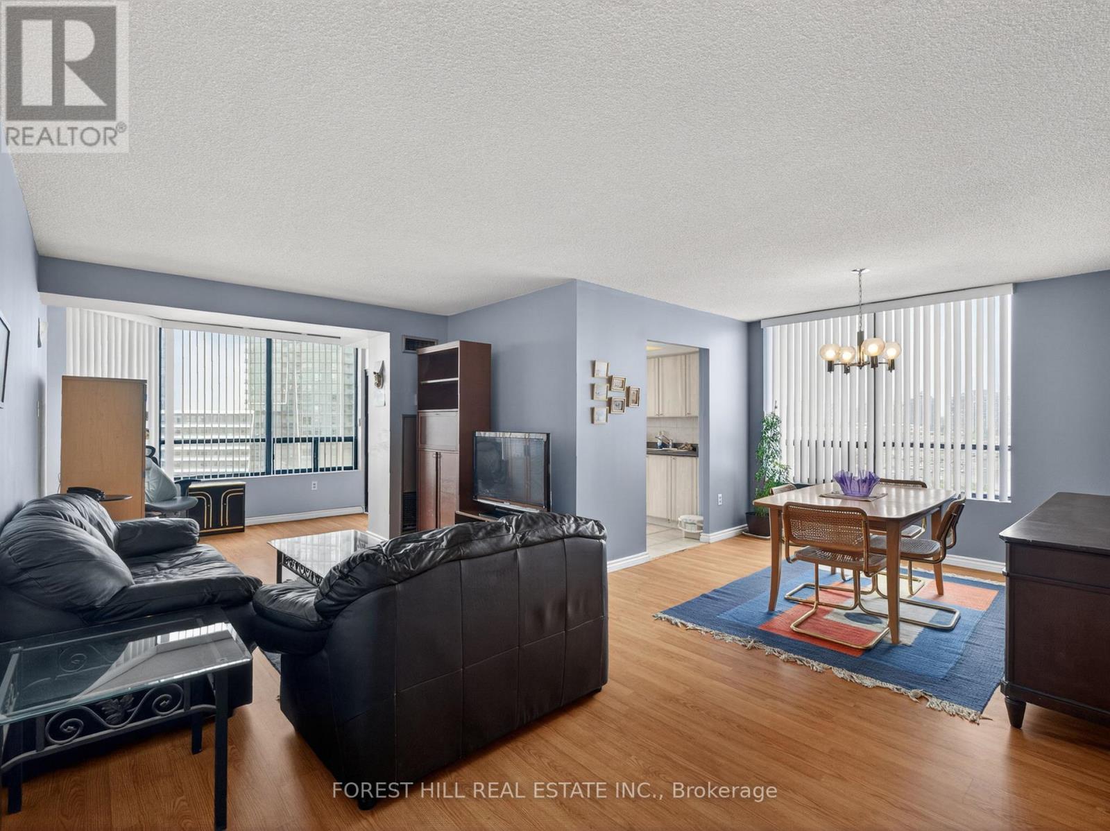 1014 - 7460 BATHURST STREET