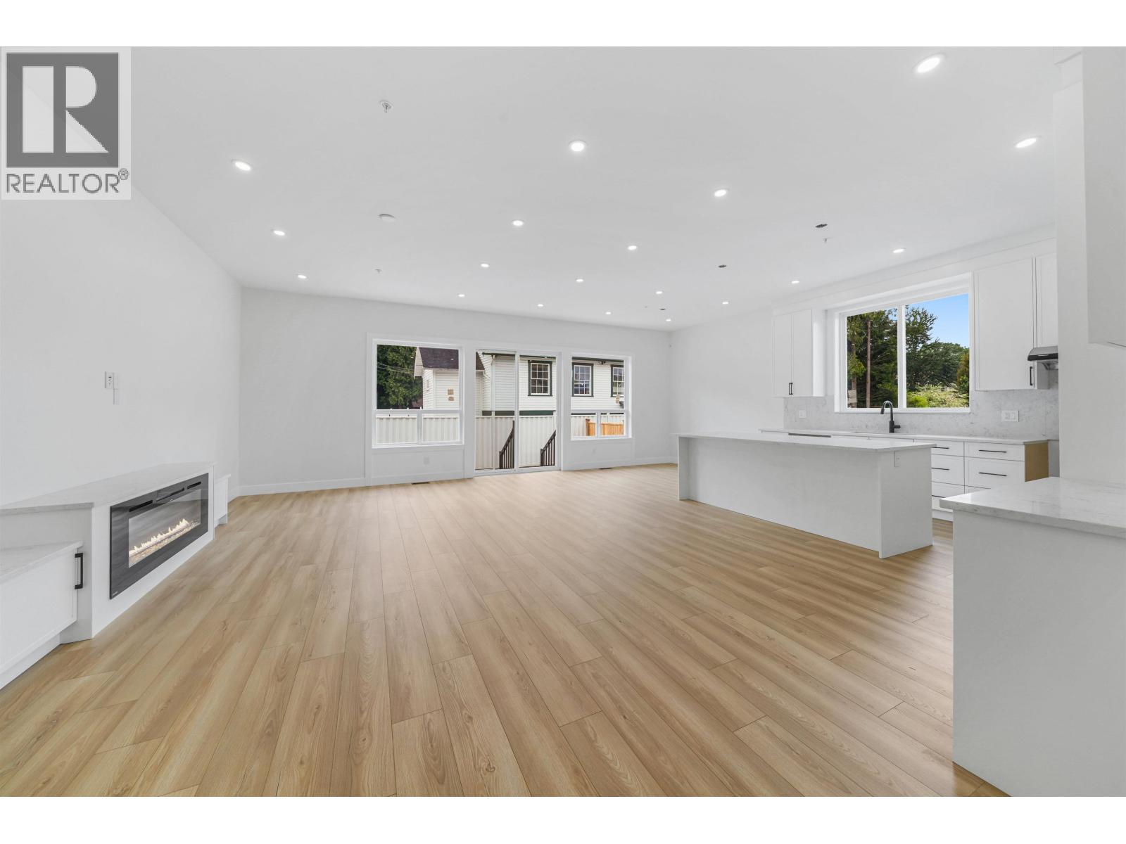 19098 DOERKSEN DRIVE