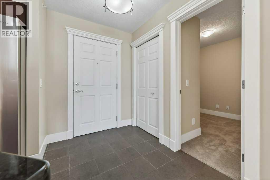 403, 500 Rocky Vista Gardens NW