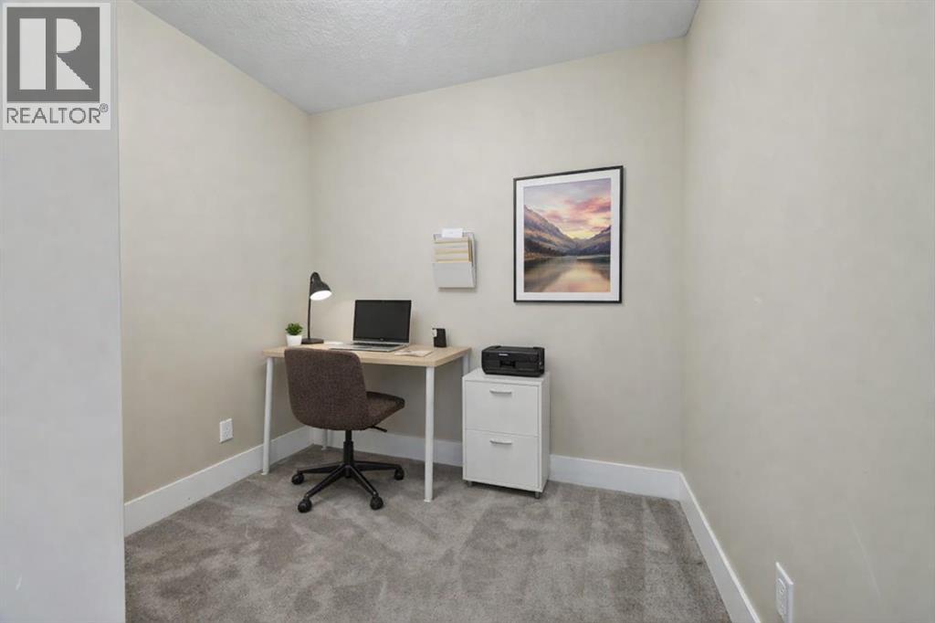 403, 500 Rocky Vista Gardens NW