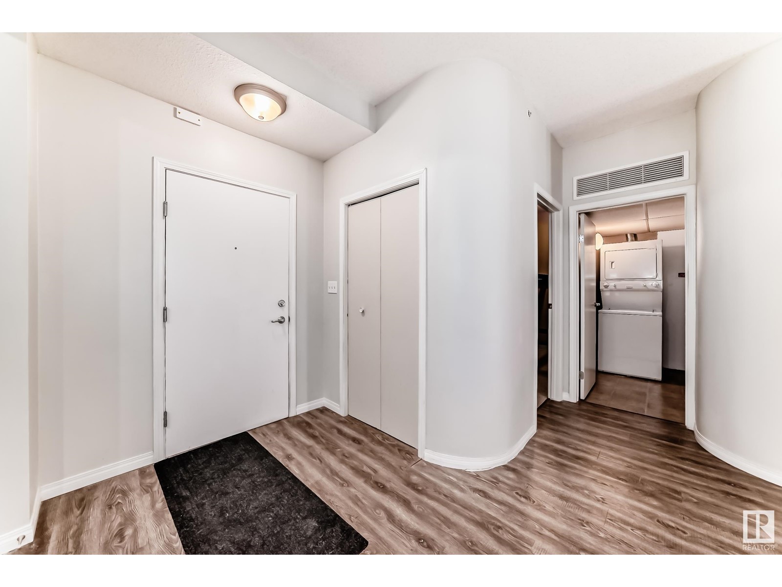 #423 4304 139 AV NW NW