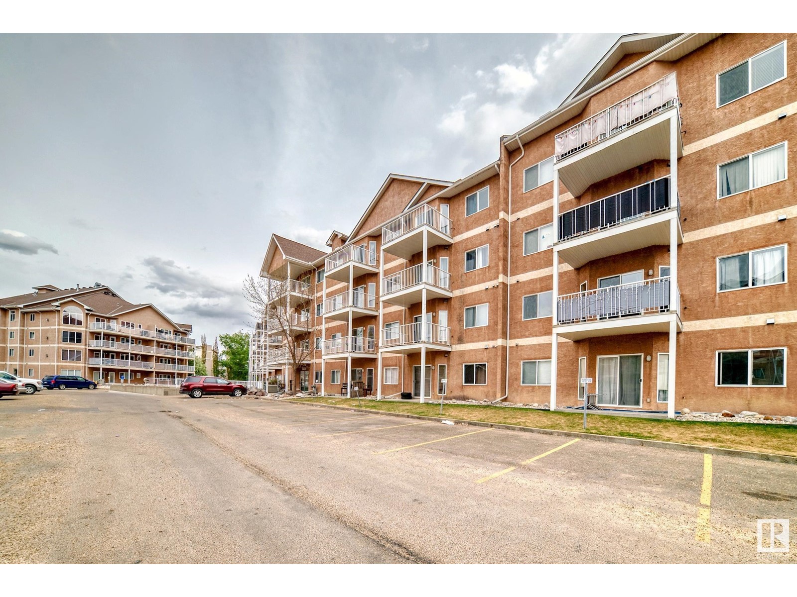#423 4304 139 AV NW NW