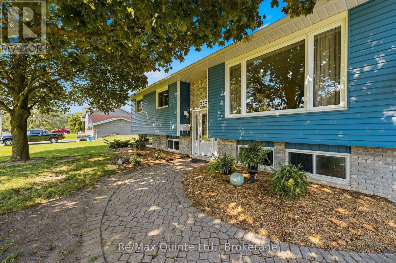 232 COLONIAL ROAD