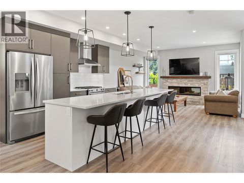 1292 Ethel Street Kelowna BC V1Y2W7