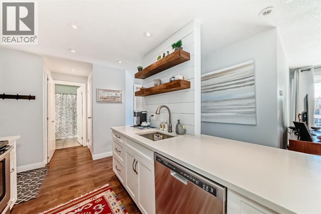 202, 540 18 Avenue SW