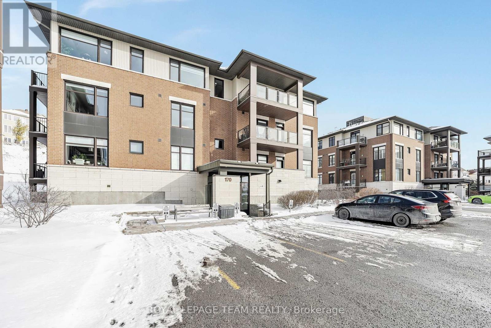 202 - 170 GUELPH PRIVATE