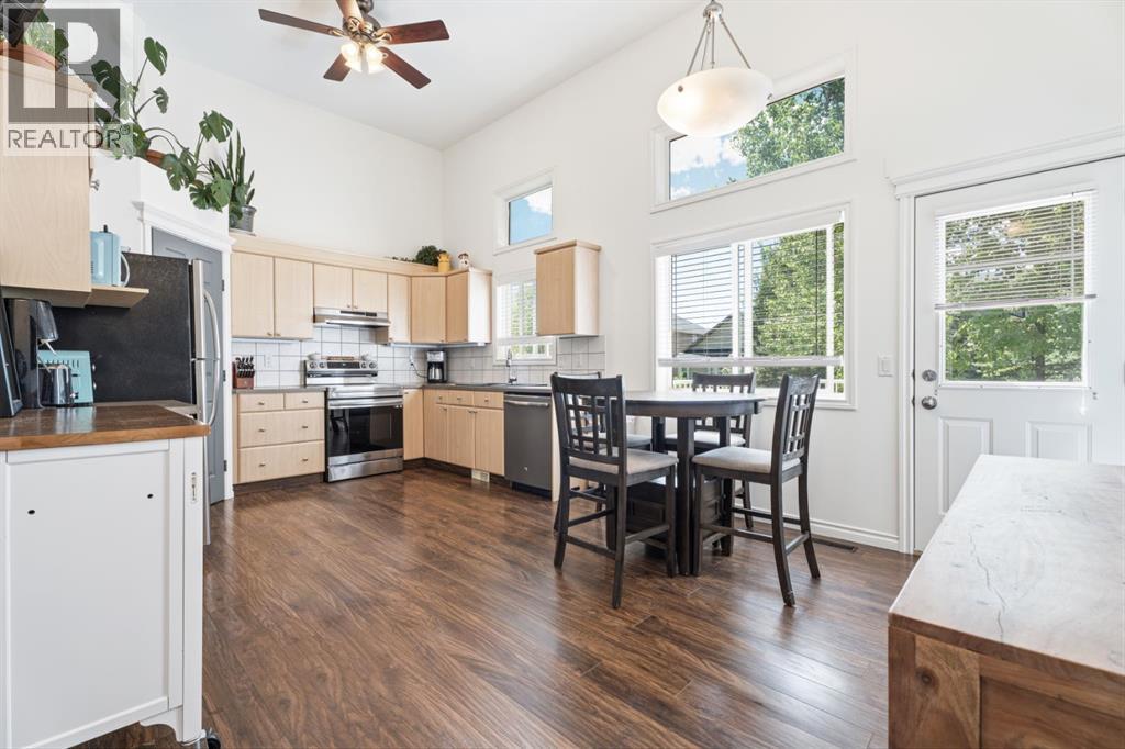 12 Crystal Shores Cove