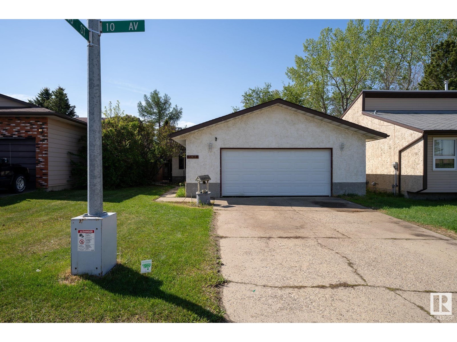 5931 10 AV NW