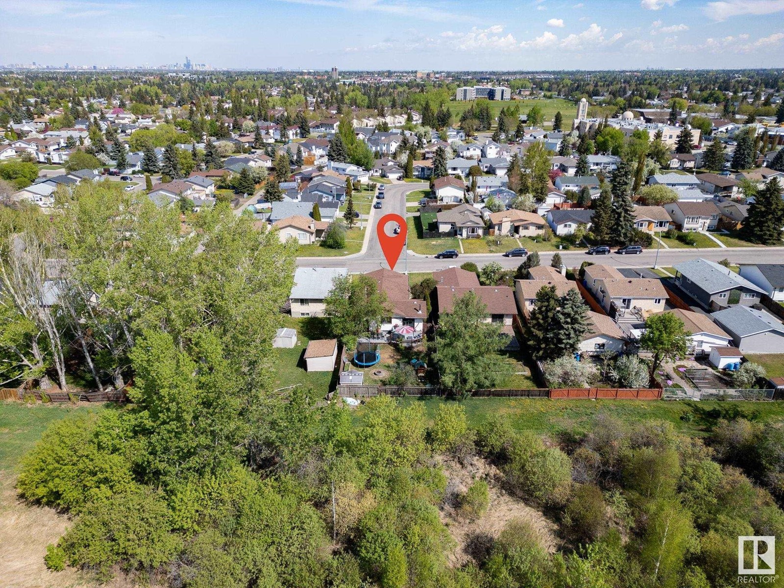 5931 10 AV NW