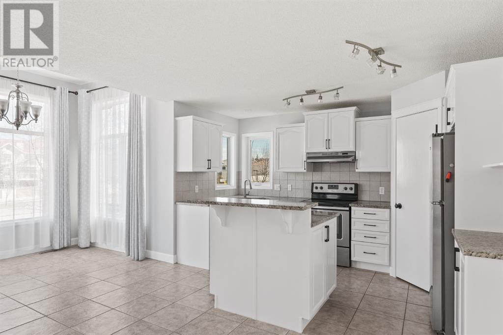 185 Simcoe Circle SW