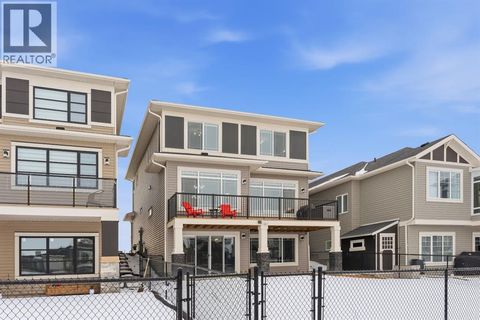 1658 Baywater Street SW Airdrie AB T4B5K6