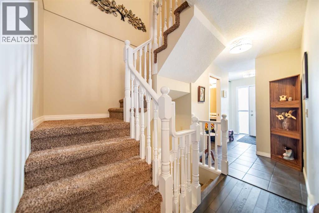 216 Coachway Lane SW