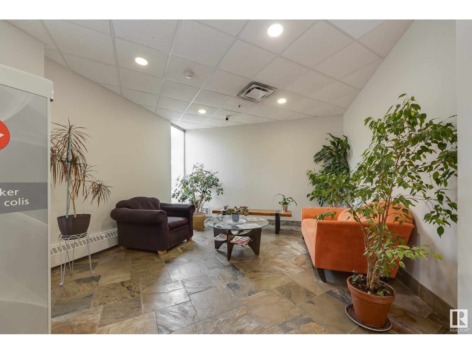 #1201 8315 105 ST NW