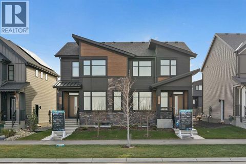 7071 Rangeview Avenue SE Calgary AB T3S0R1