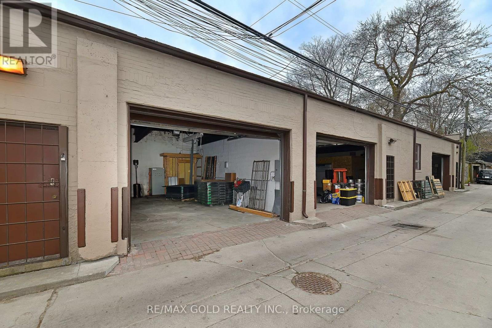 30R FIRST AVENUE