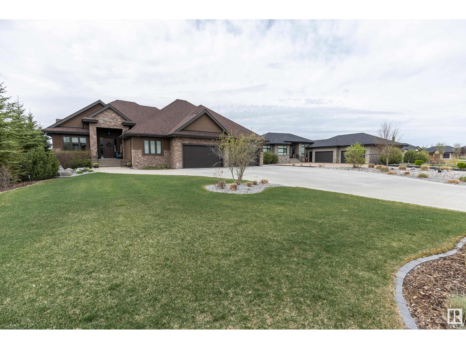 272 52367 RGE ROAD 223