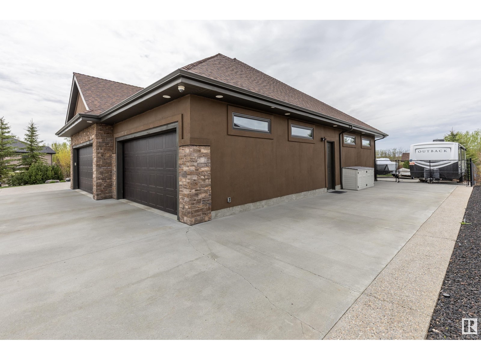 272 52367 RGE ROAD 223