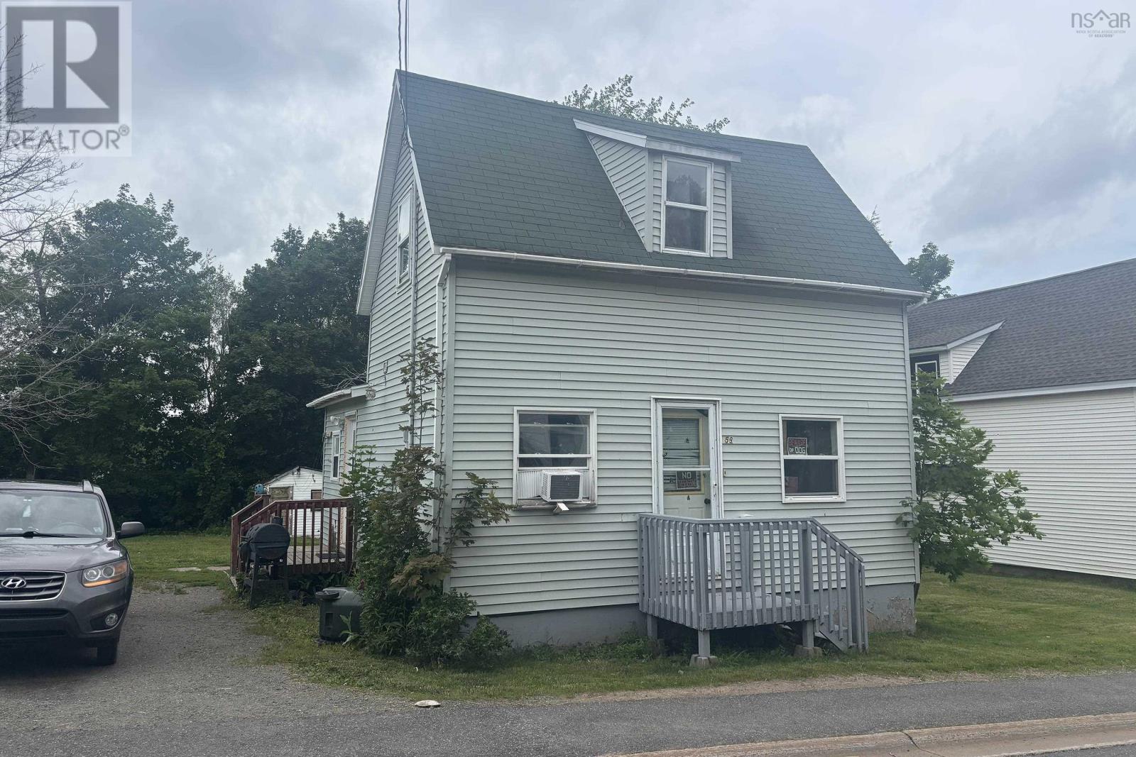 Photo 1 of 4 — 59 Church Street, Springhill, NS B0M1X0