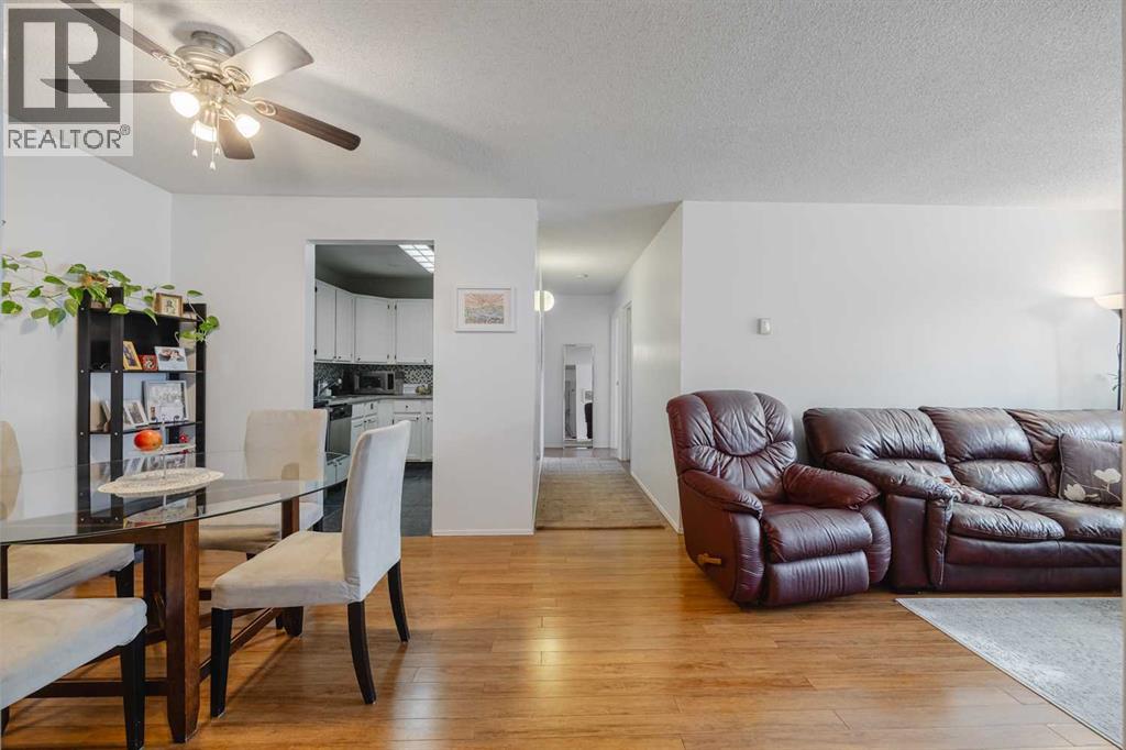 9208, 315 Southampton Drive SW