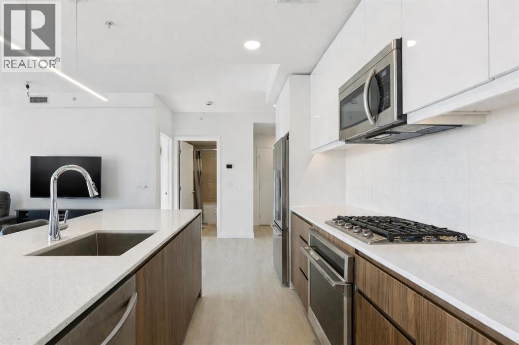 211, 327 9A Street NW