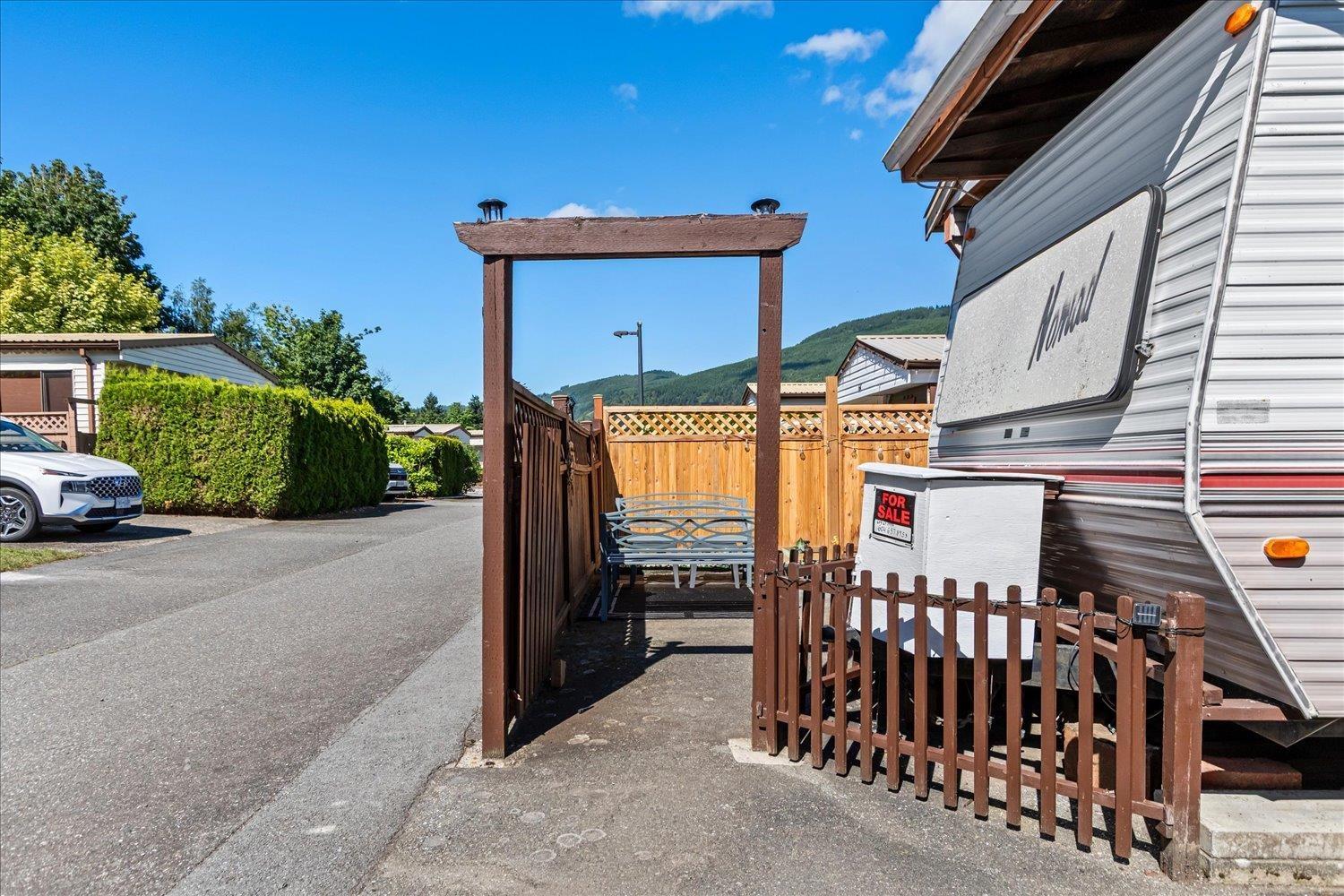 65 1436 FROST ROAD|Columbia Valley