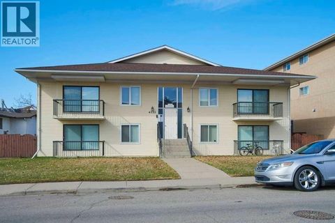 4323 75 Street NW Calgary AB T3B2M7