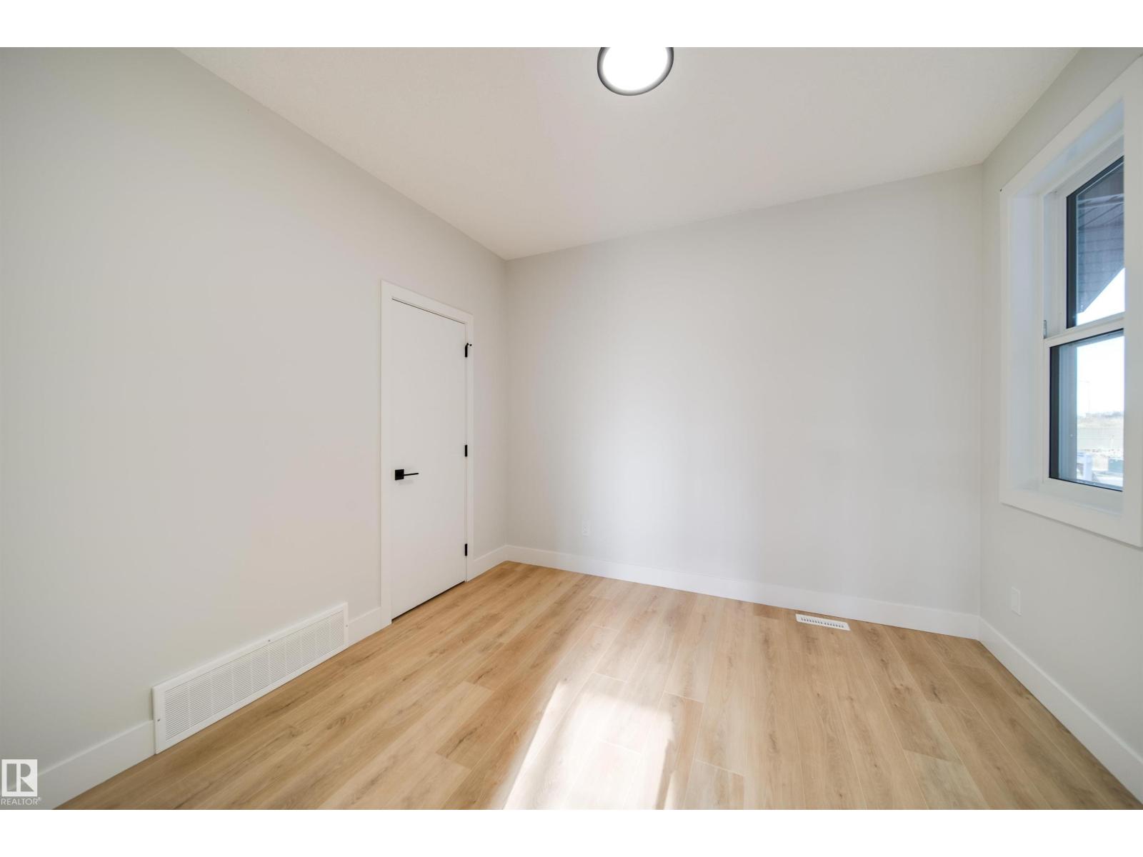 8603 183 AV NW