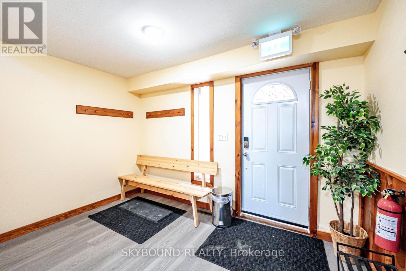 157 TYROLEAN LANE
