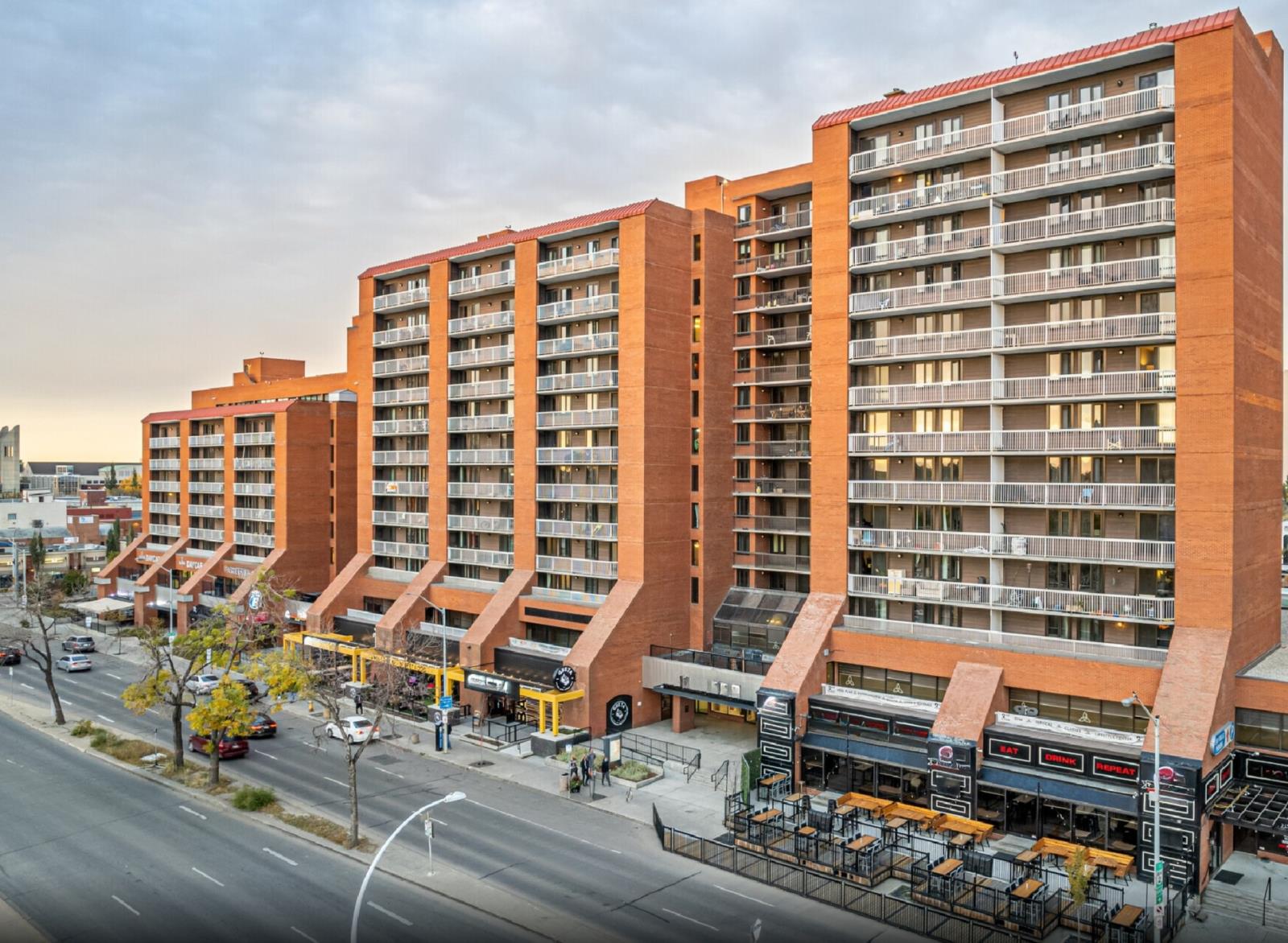 206 10175  109 Street