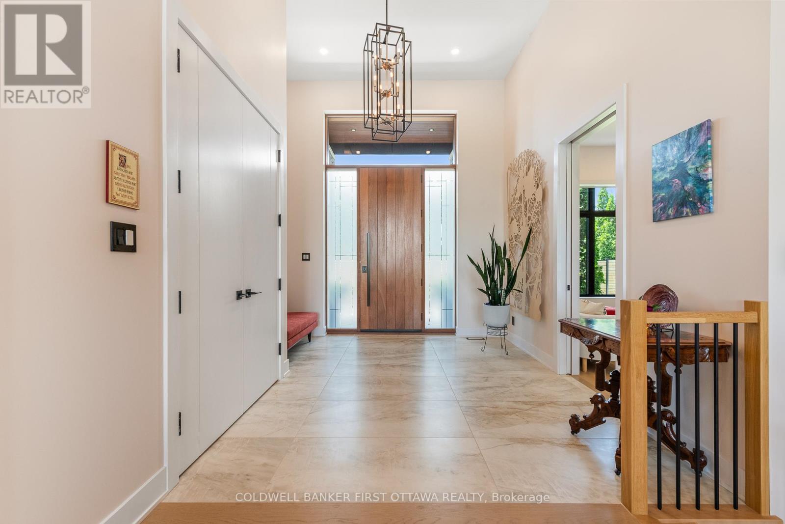 1981 PRINCE OF WALES DRIVE