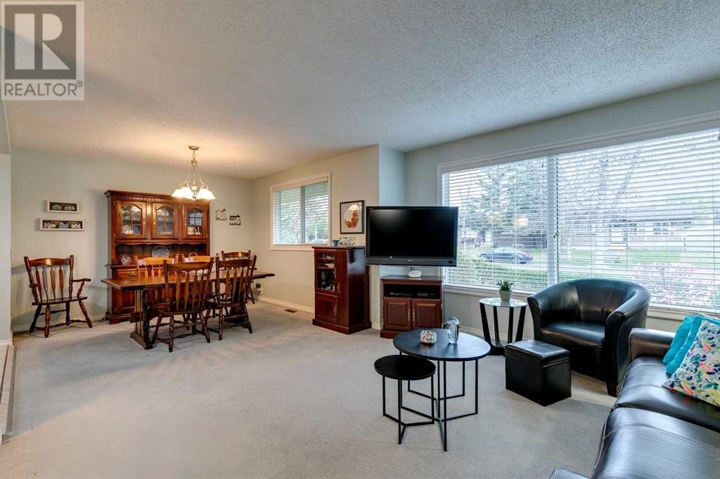 1137 Ranchlands Boulevard NW