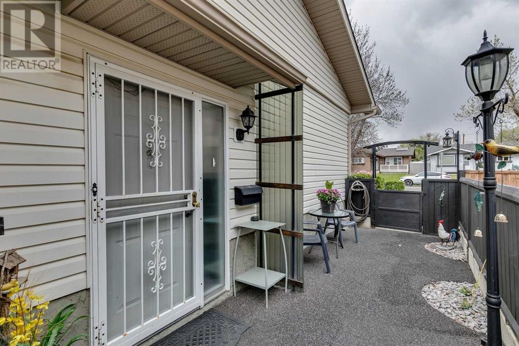 1137 Ranchlands Boulevard NW