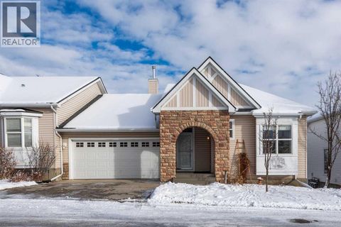 61 Tucker Circle Okotoks AB T1S2J7