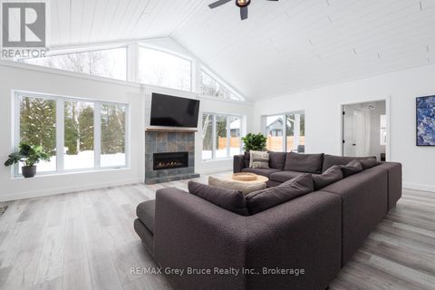 32 SOUTHAMPTON PARKWAY South Bruce Peninsula ON N0H2G0