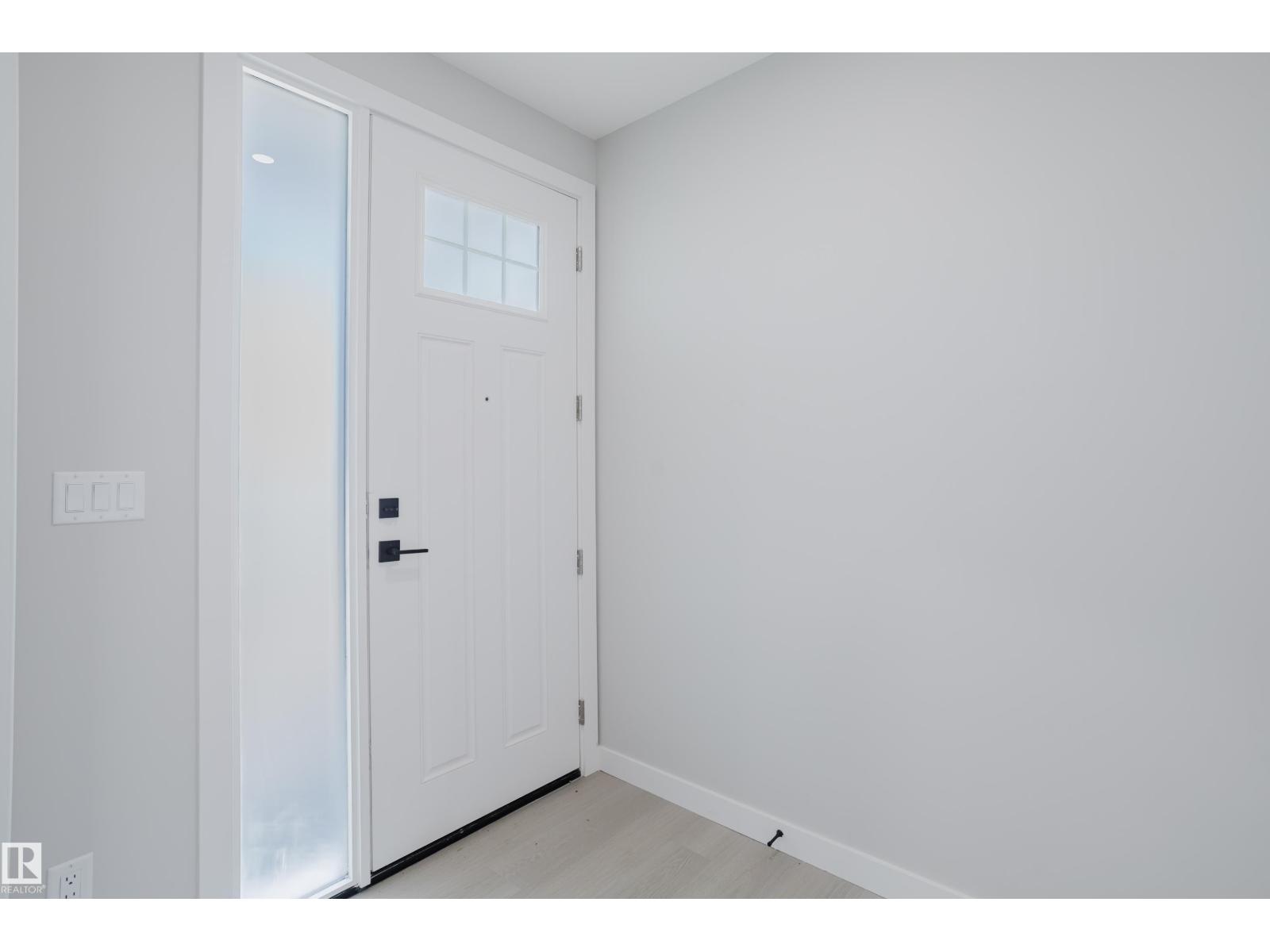 147 Caledonia DR