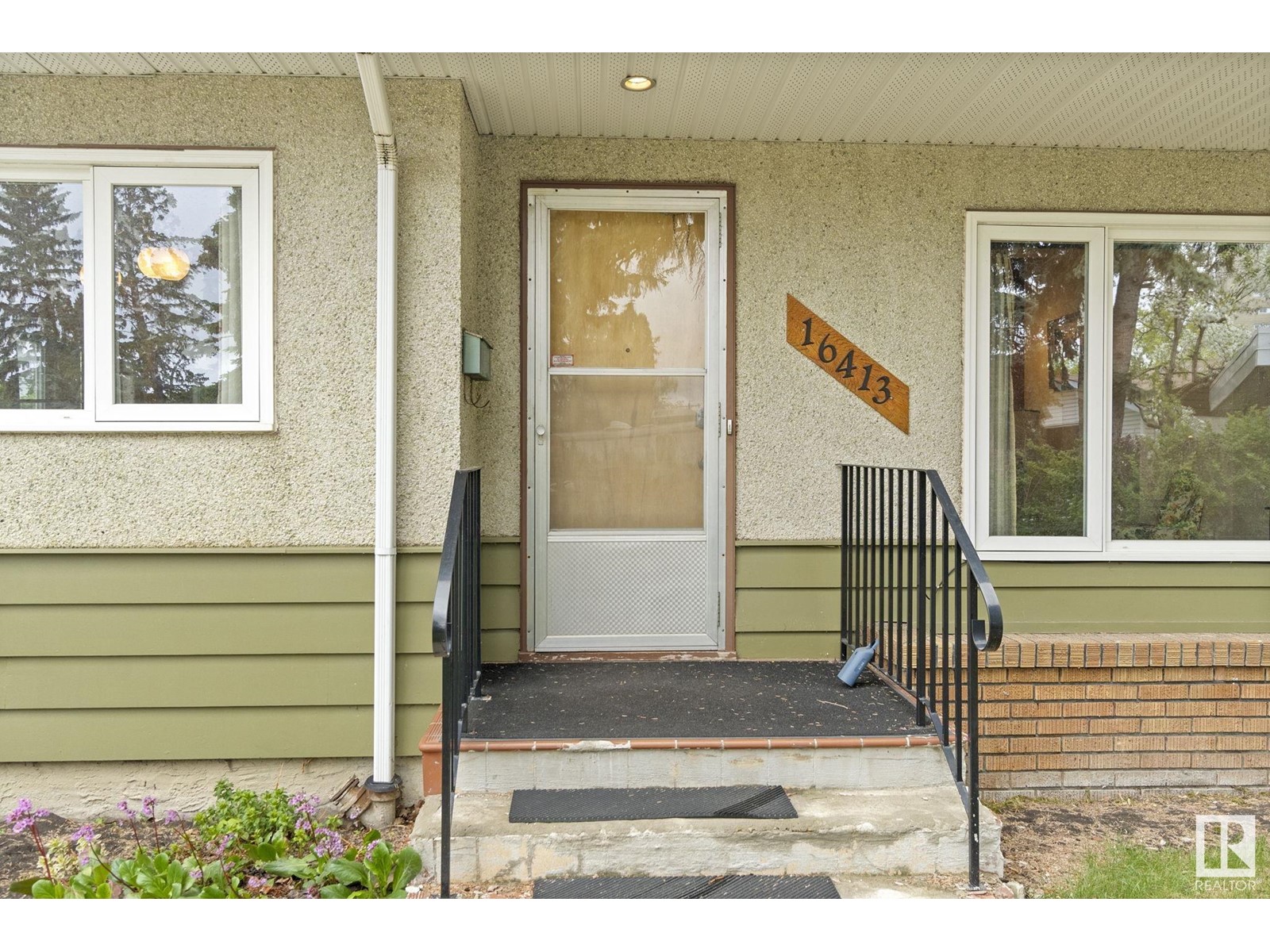 16413 87A AV NW
