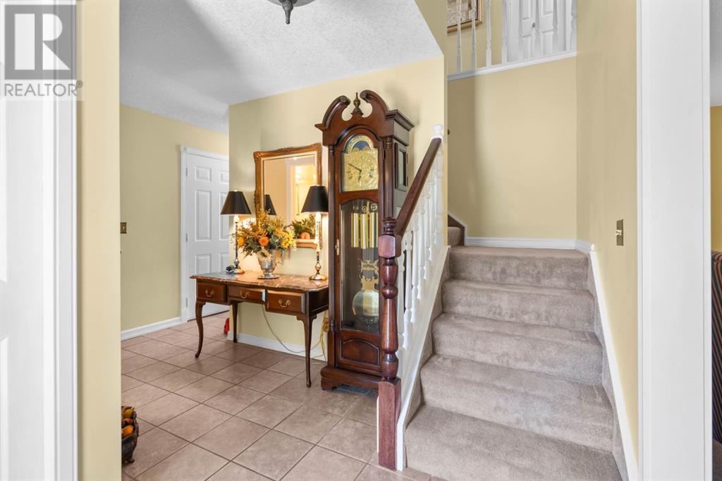 2716 Palliser Drive SW