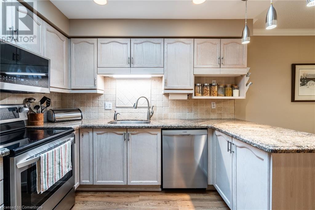810 GOLF LINKS Road Unit# 23