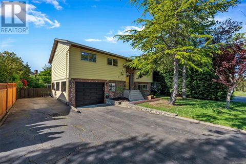 2225 Magnolia Pl Sidney BC V8L4C9