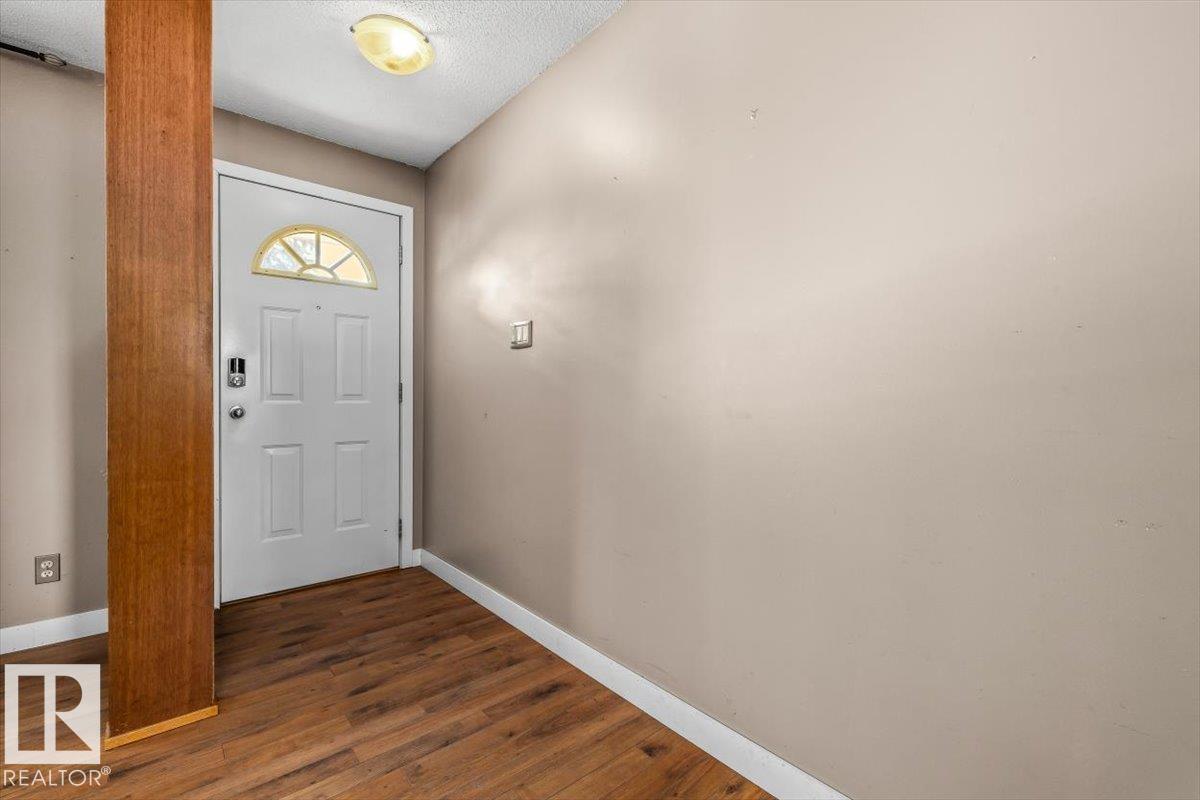 10544 53 AV NW