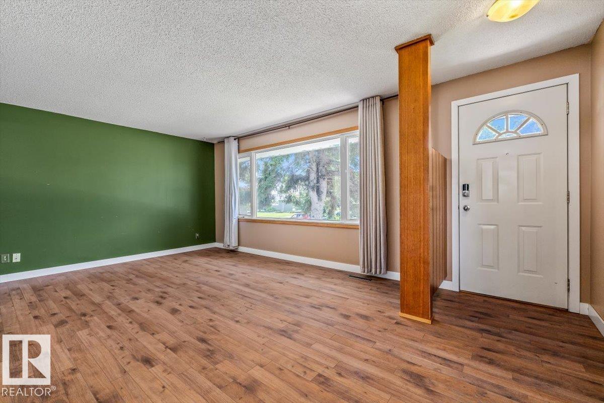10544 53 AV NW