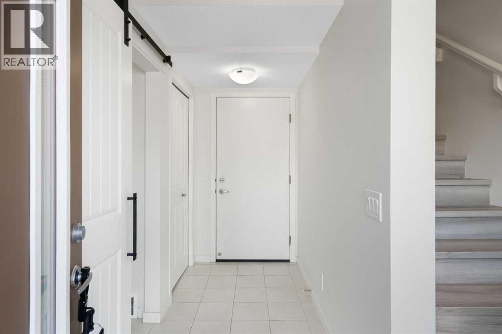 284 Harvest Hills Way NW