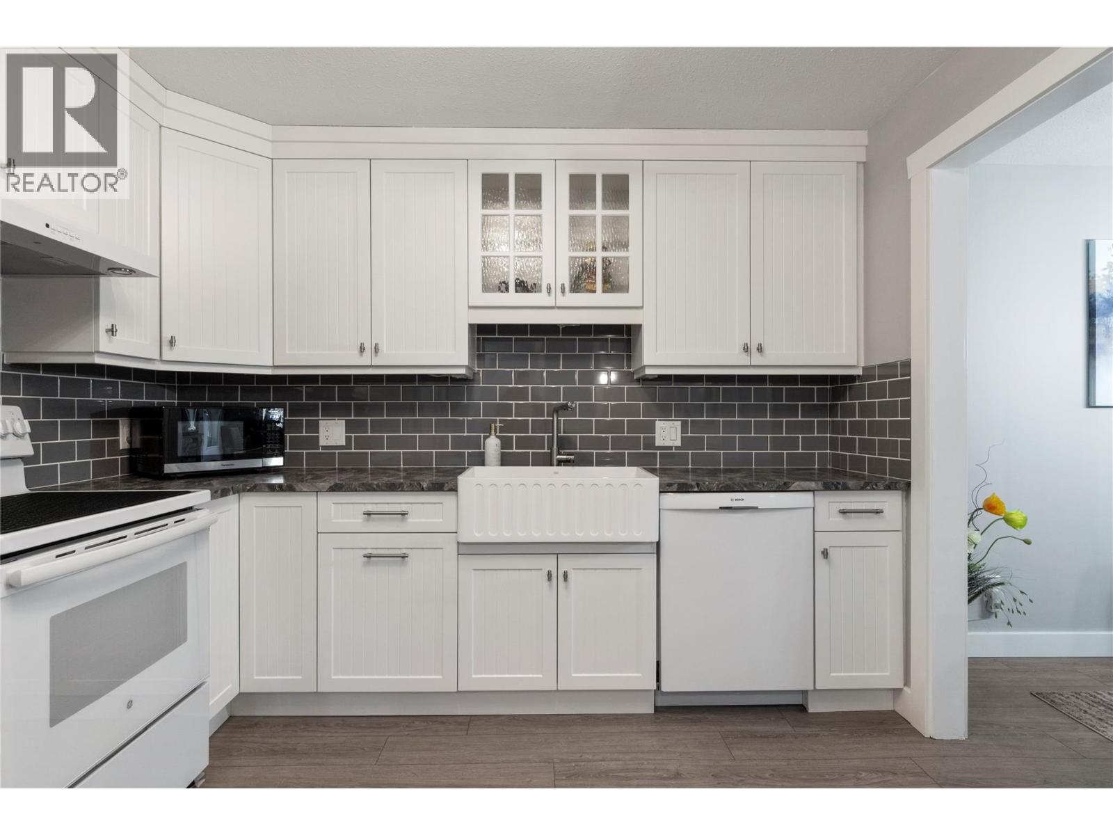 251 6 Street SE Unit# 303