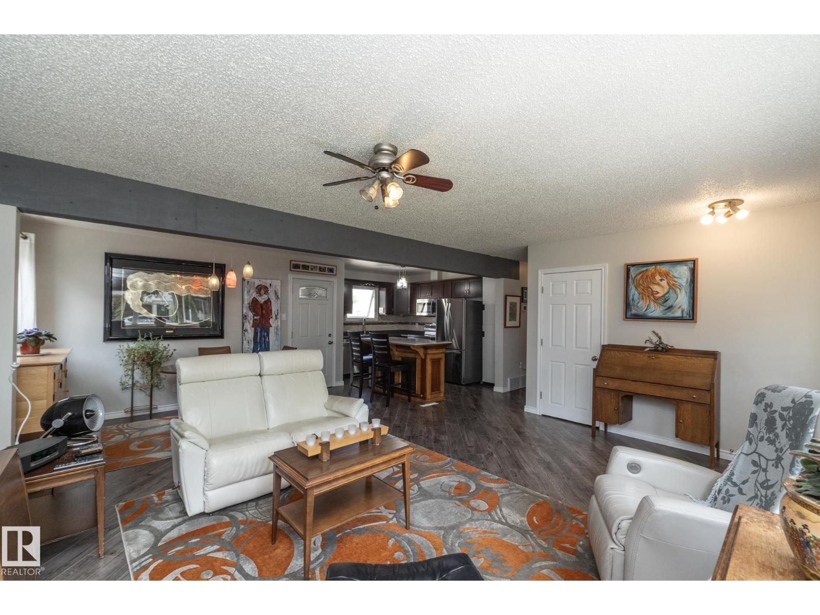 3418 120 AV NW