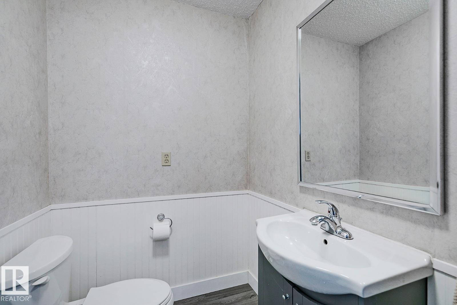 1767 LAKEWOOD RD S NW