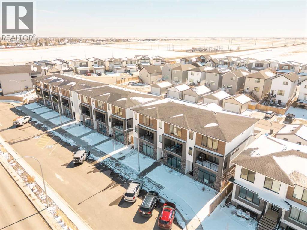 1036 Coalbrook Gate W