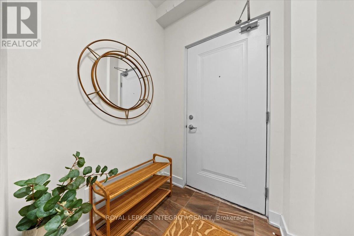 9 - 78 HOLMWOOD AVENUE