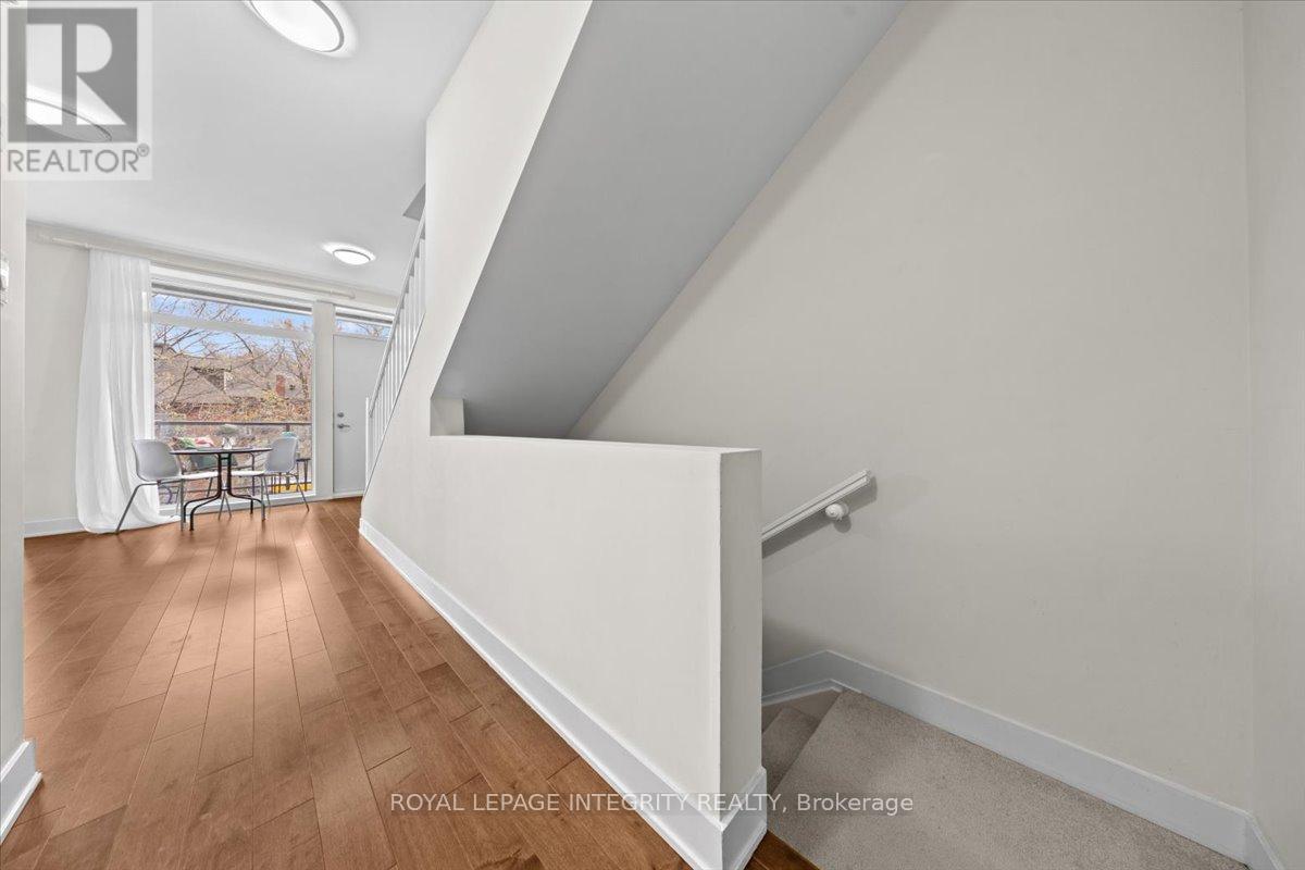 9 - 78 HOLMWOOD AVENUE