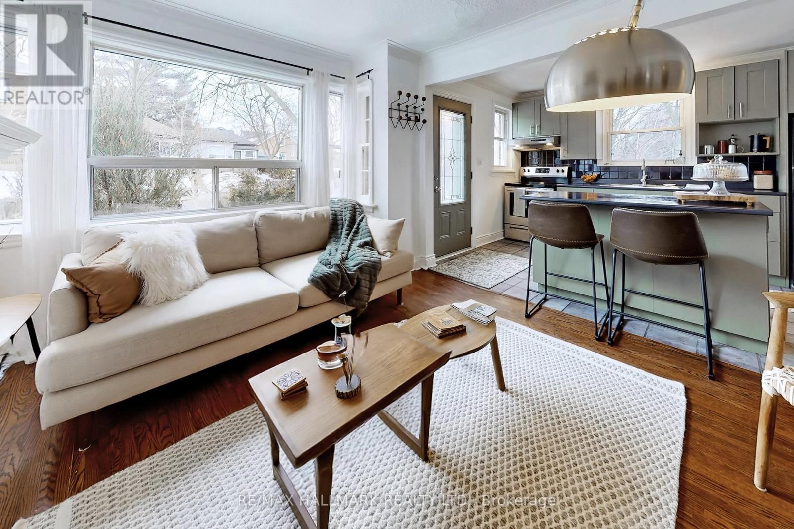 38 WILDWOOD CRESCENT