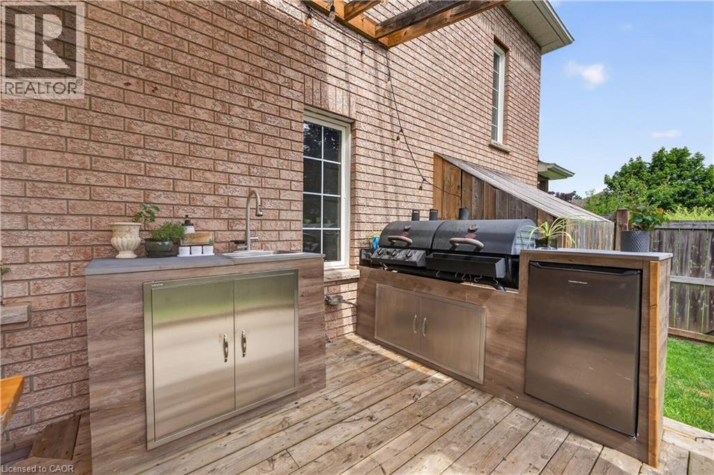 104 UDELL Way
